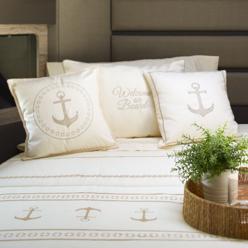 Light Quilt Cover - Single Ecru