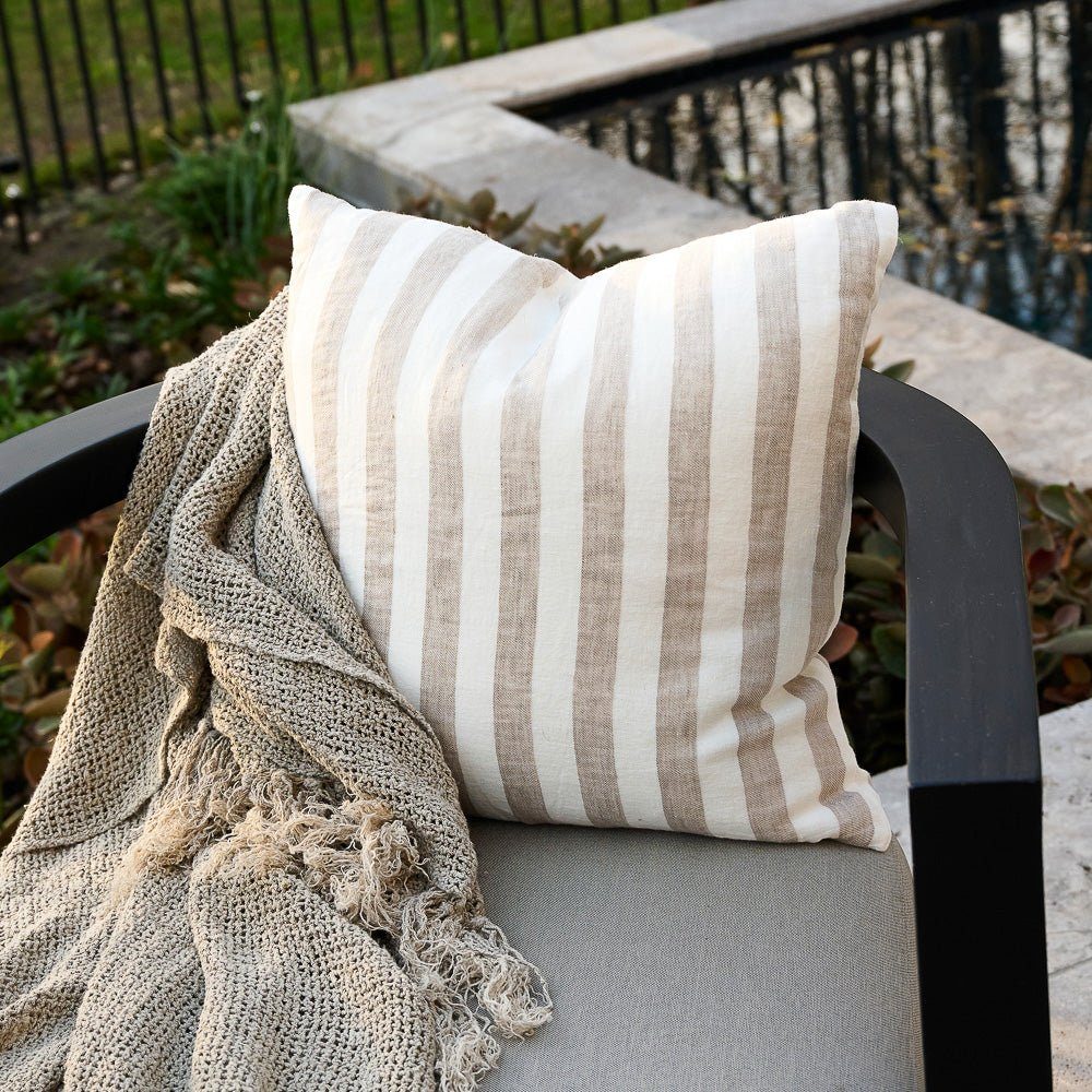 Santi Linen Outdoor Cushion